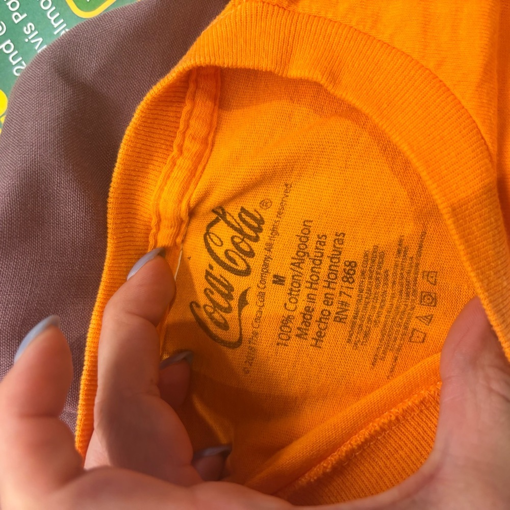 Men’s Medium 2018 vintage inspired Fanta Orange T-Shirt by Cocoa Cola. - Picture 7 of 7